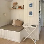 3 Bedroom Cozy In *