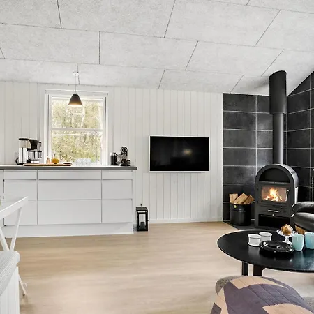 3 Bedroom Cozy In 度假居 德斯泰德